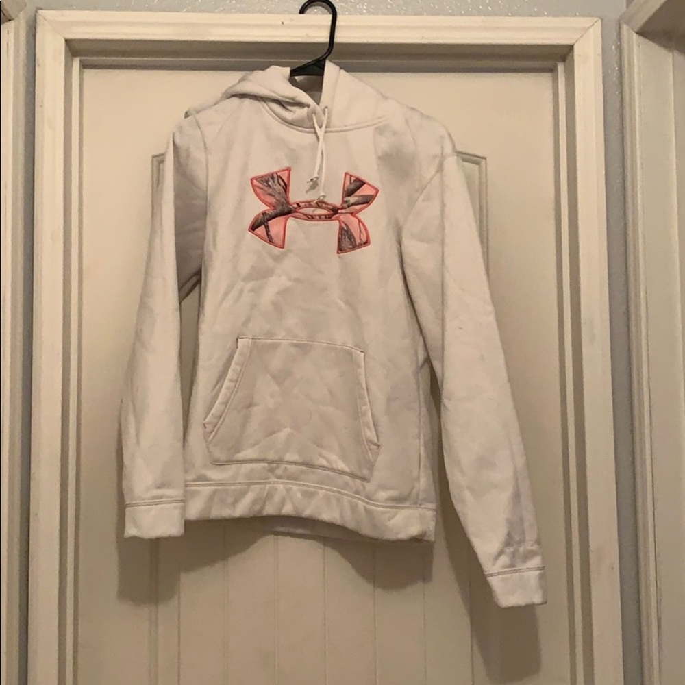 Under armour sweatshirt